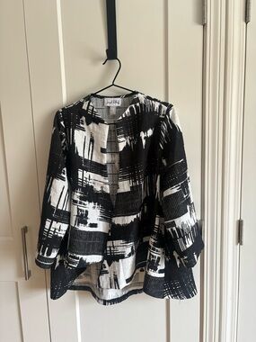 Joseph Ribkoff Black and White Abstract Patterned Jacket